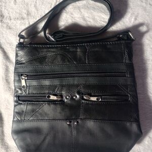 Stone Mountain Stone NY  Black Patchwork Zipper Front Genuine Leather Crossbody